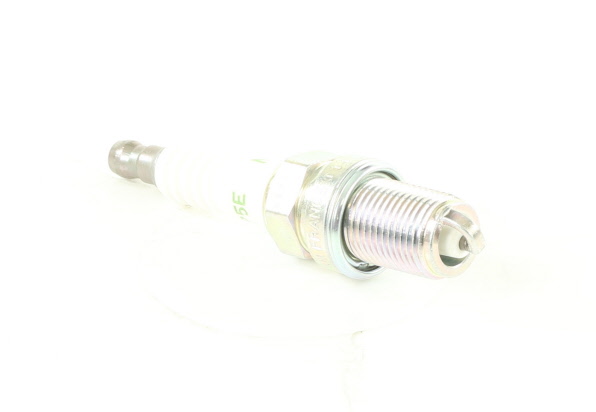 Bougie d'allumage NGK ref. 4975