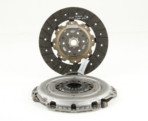 Kit d'embrayage LUK 624 3706 09