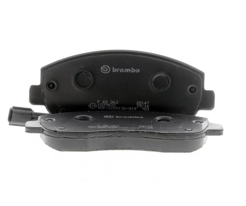 Jeu de 4 plaquettes de frein BREMBO ref. P 68 062