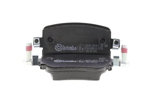 Jeu de 4 plaquettes de frein BREMBO ref. P 85 135