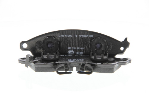 Jeu de 4 plaquettes de frein HELLA PAGID 8DB 355 021-031