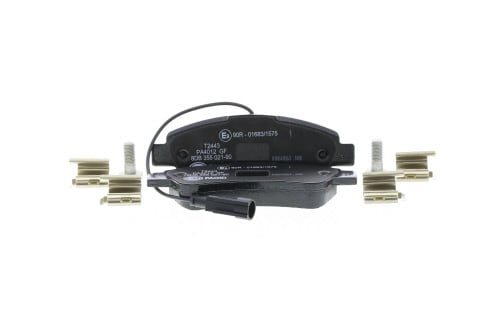 Jeu de 4 plaquettes de frein HELLA ref. 8DB 355 021-901