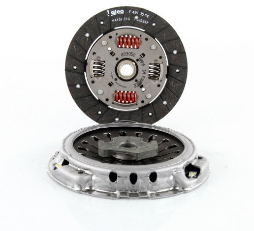 Kit d'embrayage VALEO 821087