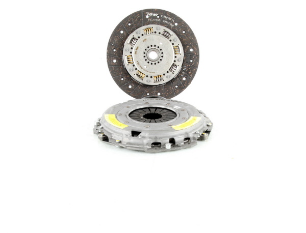 Kit d'embrayage VALEO 826330