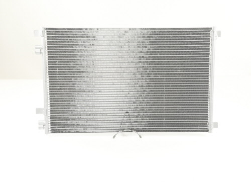 Condenseur, climatisation (Radiateur de climatisation) HELLA 8FC 351 301-561