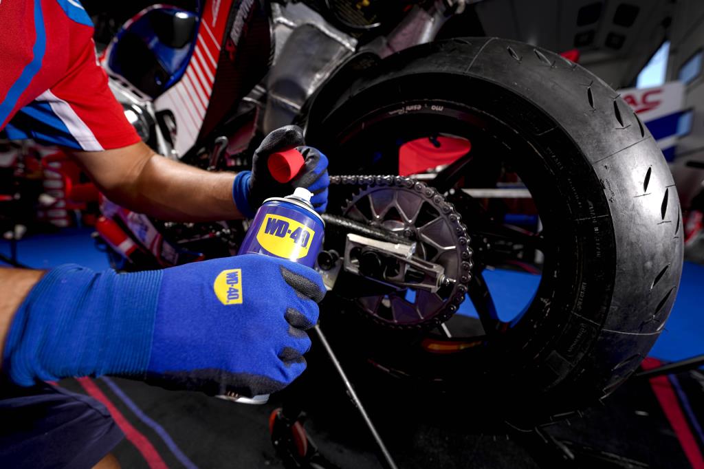 Graisse WD40 Graisse Chaîne Conditions Humides WD-40 Specialist Moto 400 ml - ref. 33788/46