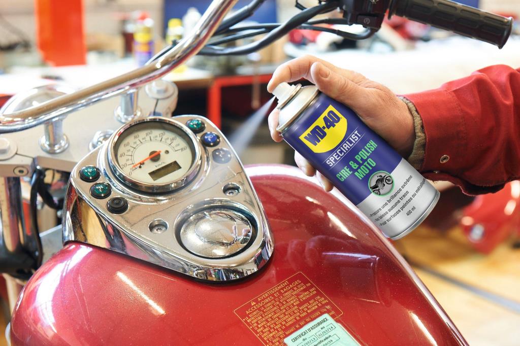 Nettoyant chaîne WD40 Cire et Polish WD-40 Specialist Moto 400 ml - ref. 33809/46