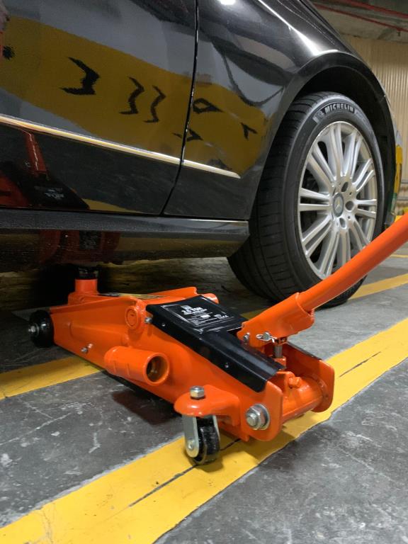 Cric (Hydraulique de voiture) OTOKIT ref. CRIC2T5