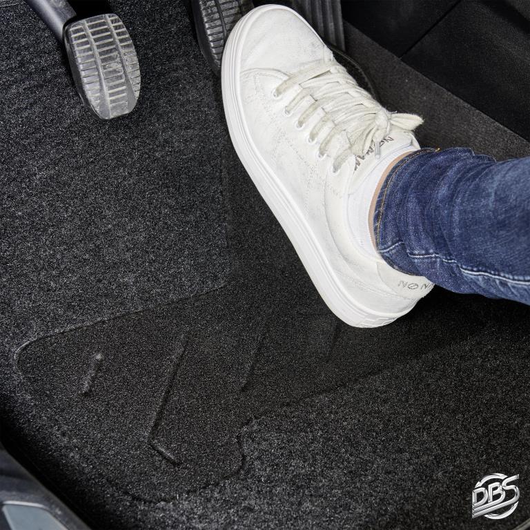 Tapis de sol universel (Tapis de voiture) DBS 01765764