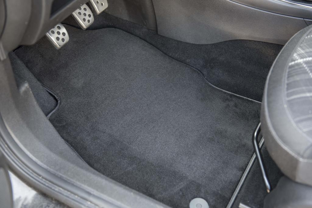 Tapis de sol sur mesure (Tapis de voiture) DBS ref. 01765593