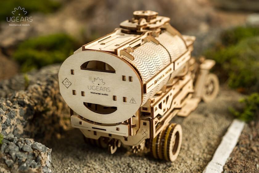 Jeux de construction UGEARS Camion Citerne - ref. 70017