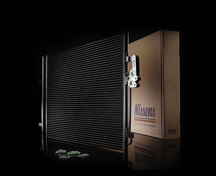 Condensatore climatizzatore NISSENS 940050 a un prezzo conveniente