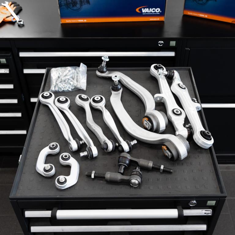 Kit de réparation, bras de suspension VAICO V10-0687