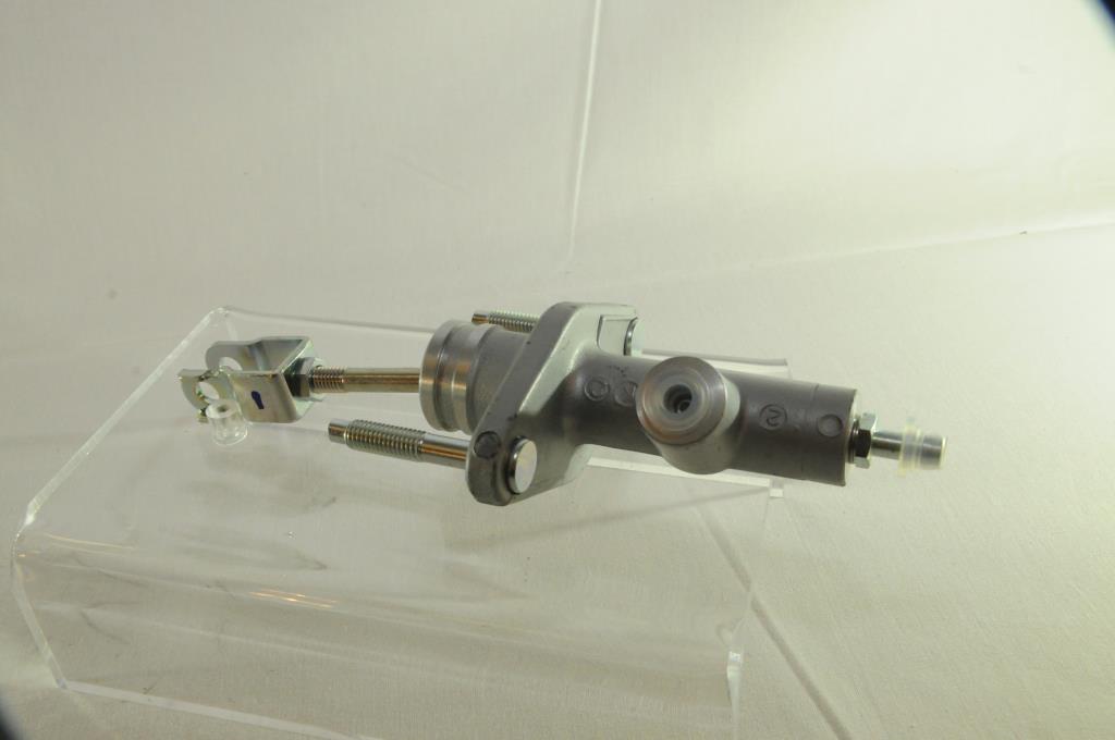 Emetteur d'embrayage (Cylindre émetteur de débrayage) AISIN ref. QH-014