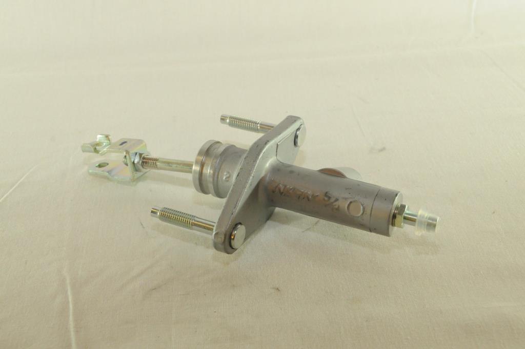 Emetteur d'embrayage (Cylindre émetteur de débrayage) AISIN ref. QH-014