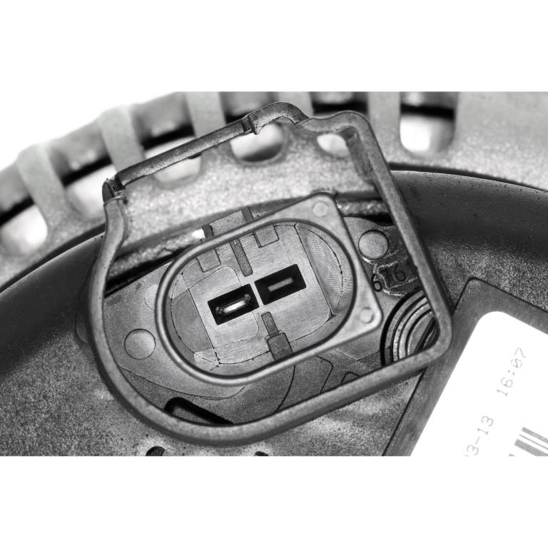 Alternateur VEMO ref. V10-13-50028