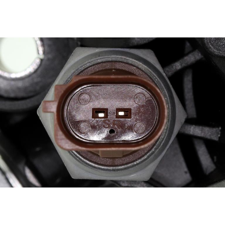 Radiador óleo motor VEMO ref. V15-60-6100