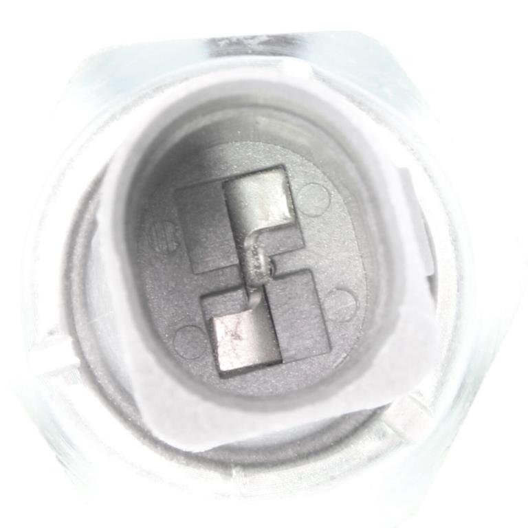 Interruptor de control de la presión de aceite (Sensor, presión de aceite) VEMO ref. V15-99-2018