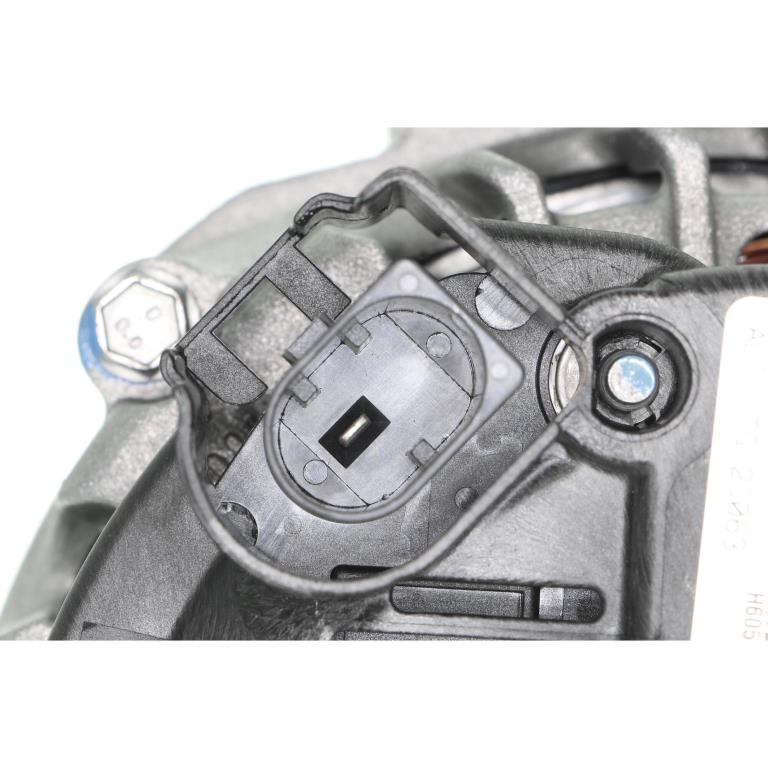 Alternateur VEMO ref. V30-13-50021