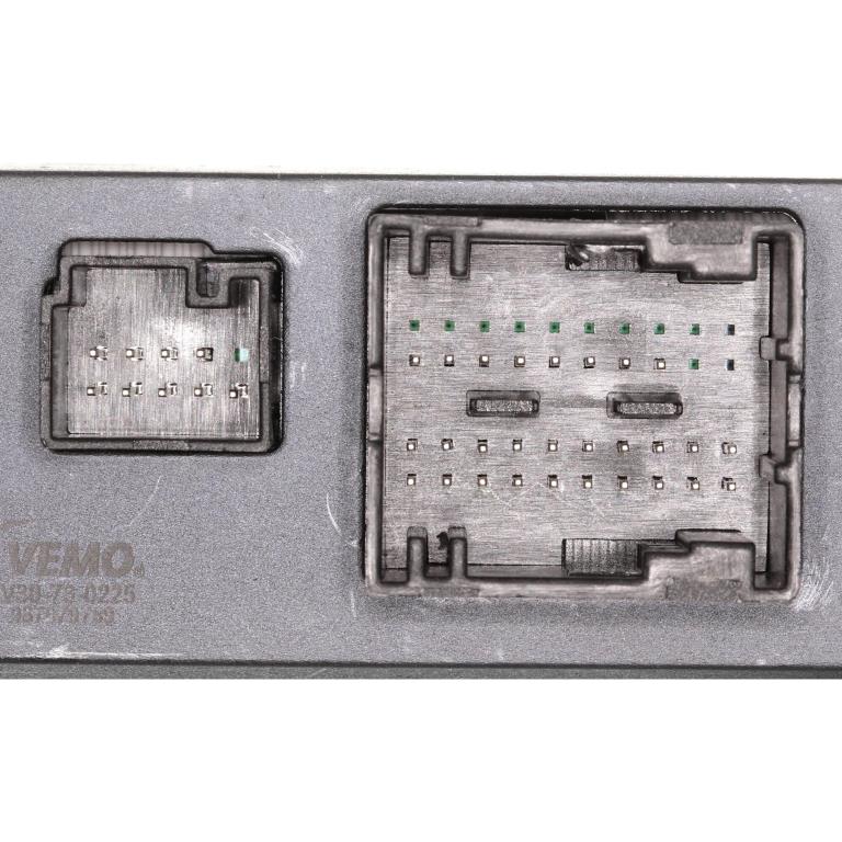 Interrupteur, lève-vitre (Bouton de lève-vitre) VEMO V30-73-0225