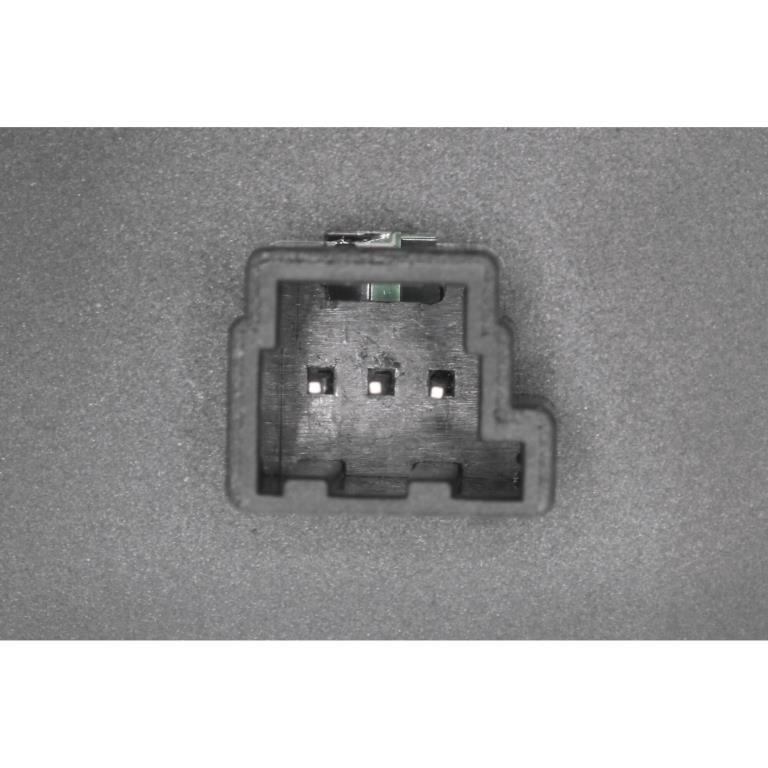 Interrupteur, lève-vitre (Bouton de lève-vitre) VEMO V30-73-0240