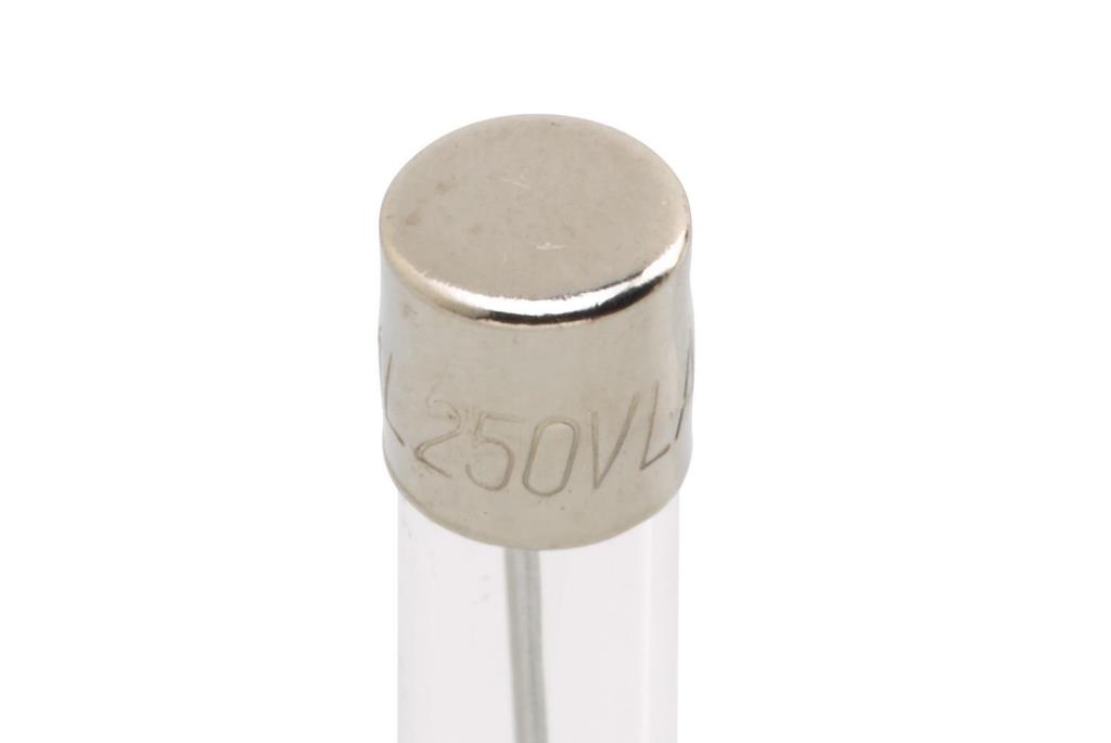 Fusible (de voiture) HELLA 8JS 713 807-003