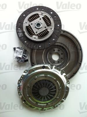 Kit d'embrayage VALEO 826913