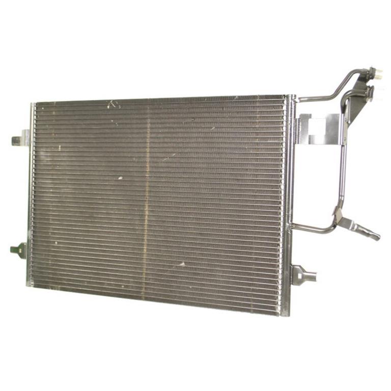 Condenseur, climatisation (Radiateur de climatisation) VALEO ref. 817666