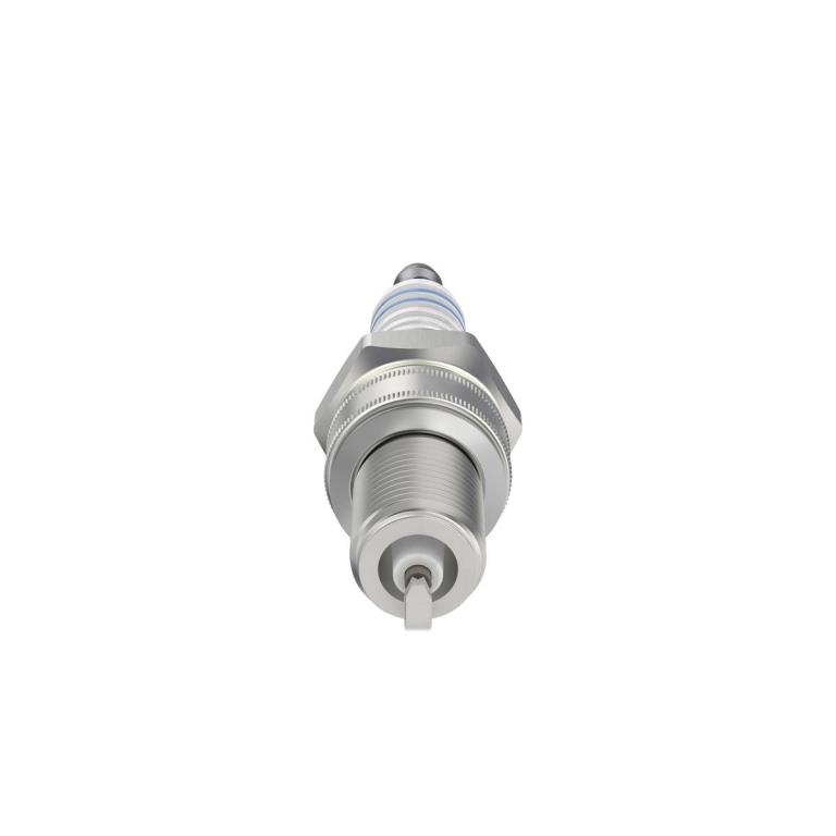Jeu de 4 bougies d'allumage BOSCH ref. 0 242 225 960
