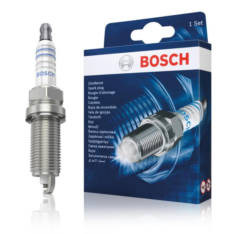 Jeu de 4 bougies d'allumage BOSCH ref. 0 242 229 923