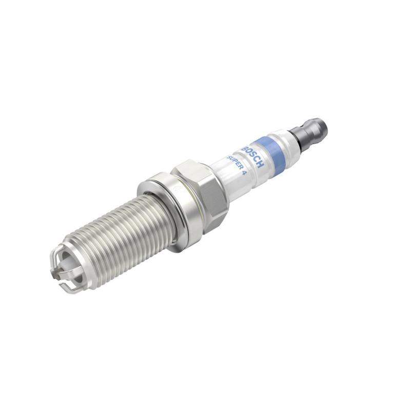 Jeu de 4 bougies d'allumage BOSCH ref. 0 242 232 815