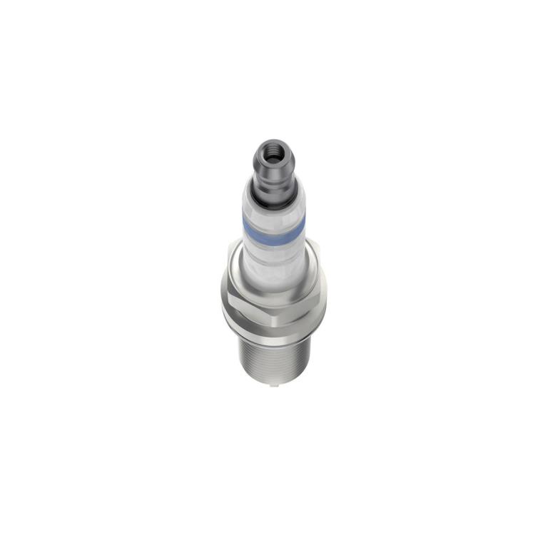 Jeu de 4 bougies d'allumage BOSCH ref. 0 242 232 815