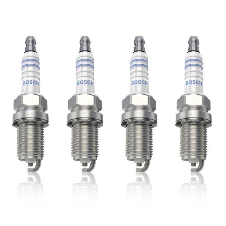 Jeu de 4 bougies d'allumage BOSCH ref. 0 242 235 912