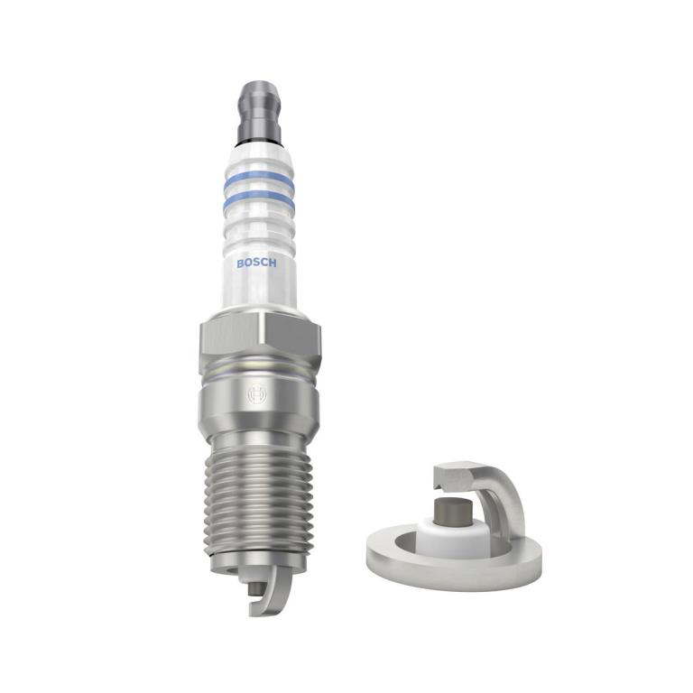 Jeu de 4 bougies d'allumage BOSCH ref. 0 242 235 951