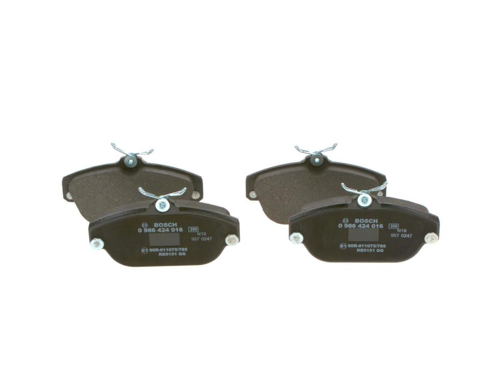 Jeu de 4 plaquettes de frein BOSCH ref. 0 986 424 016