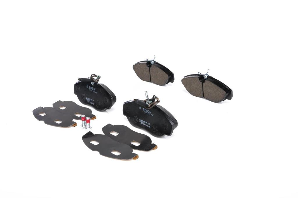 Jeu de 4 plaquettes de frein BOSCH ref. 0 986 424 030