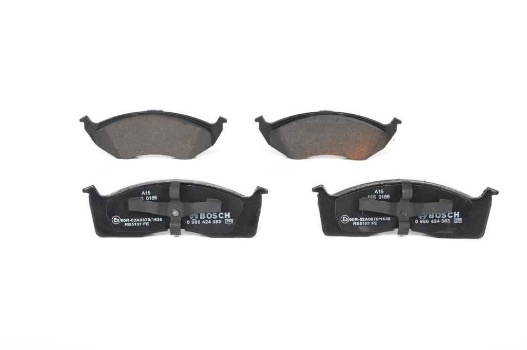 Jeu de 4 plaquettes de frein BOSCH ref. 0 986 424 363