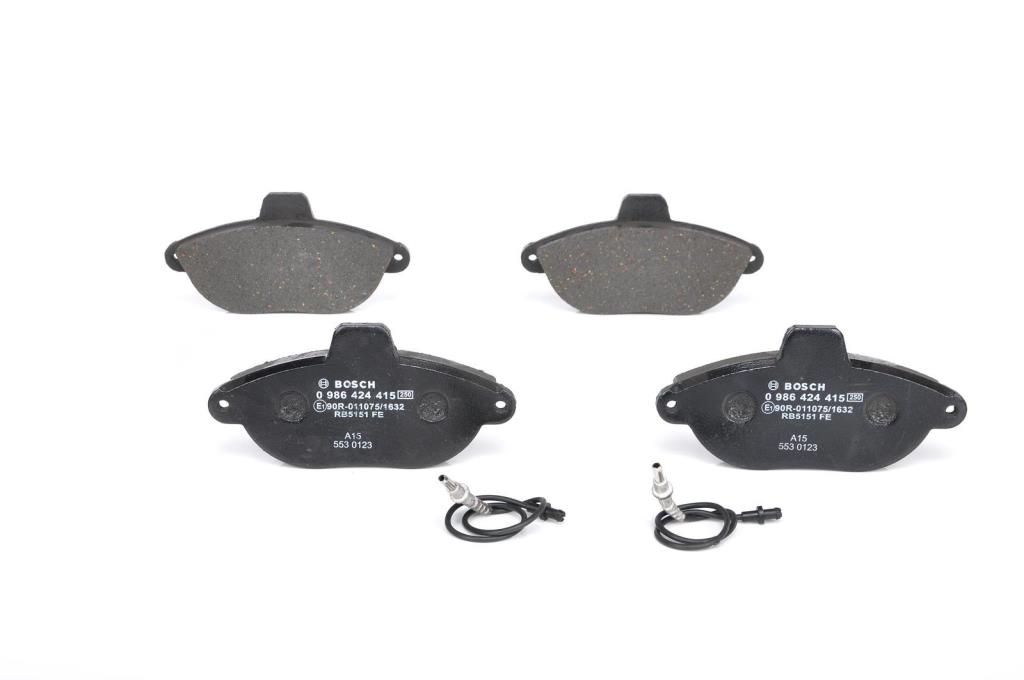 Jeu de 4 plaquettes de frein BOSCH ref. 0 986 424 415