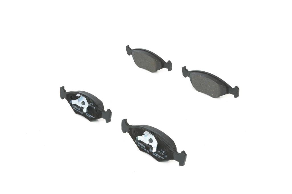 Jeu de 4 plaquettes de frein BOSCH ref. 0 986 424 458