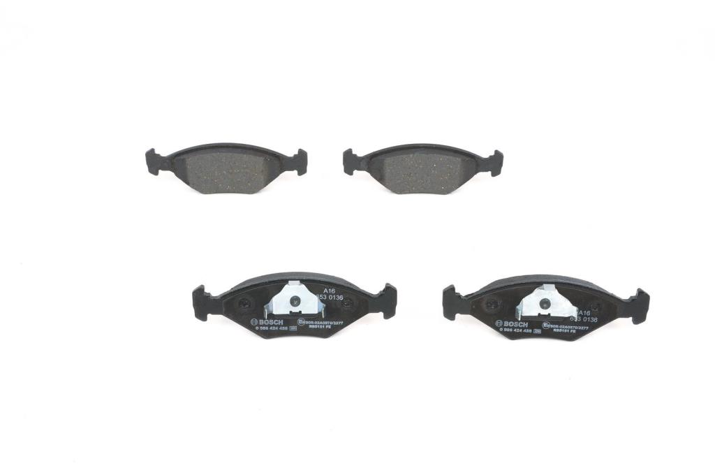 Jeu de 4 plaquettes de frein BOSCH ref. 0 986 424 458