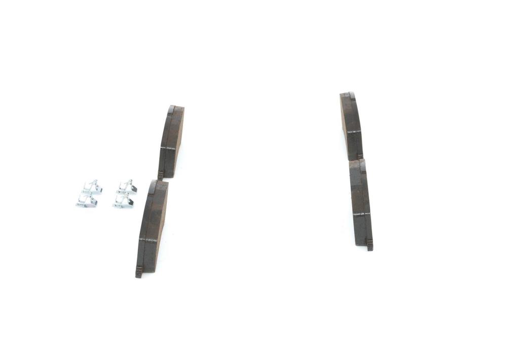 Jeu de 4 plaquettes de frein BOSCH ref. 0 986 424 465