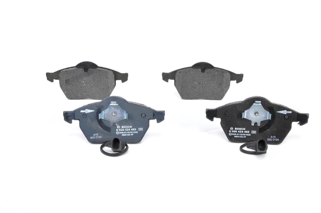 Jeu de 4 plaquettes de frein BOSCH ref. 0 986 424 482