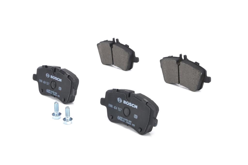 Jeu de 4 plaquettes de frein BOSCH ref. 0 986 424 517