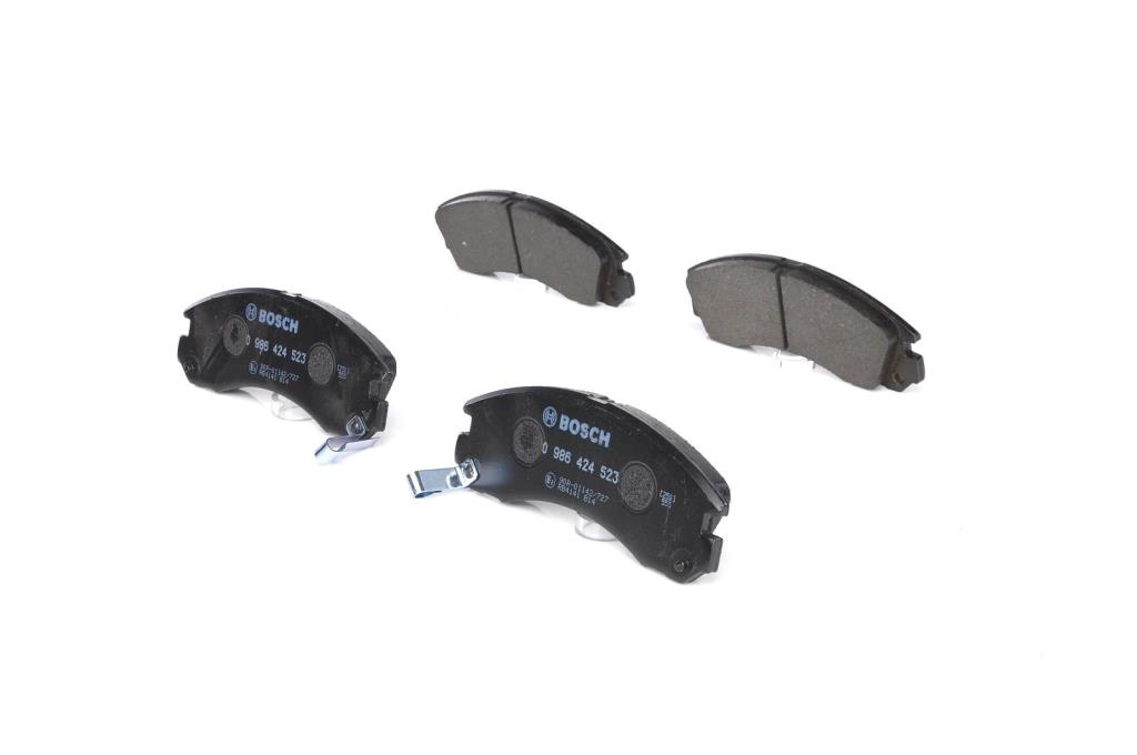 Jeu de 4 plaquettes de frein BOSCH ref. 0 986 424 523