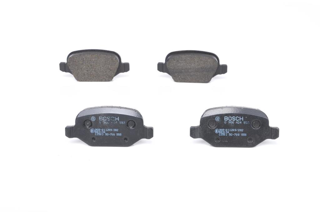 Jeu de 4 plaquettes de frein BOSCH ref. 0 986 424 553