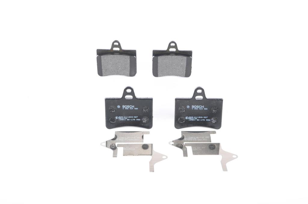 Jeu de 4 plaquettes de frein BOSCH ref. 0 986 424 580
