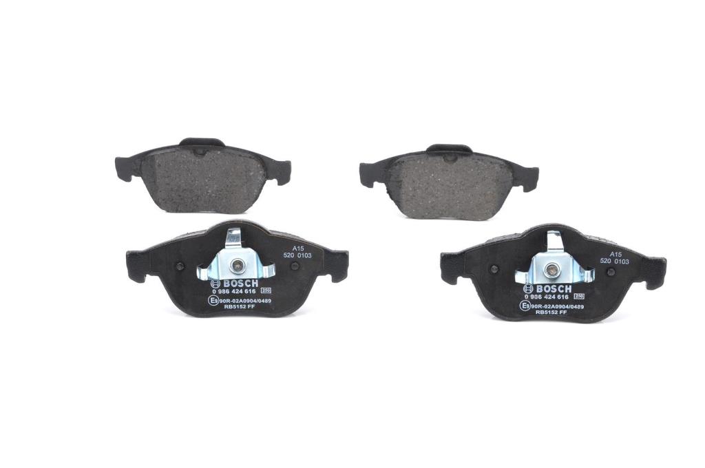 Jeu de 4 plaquettes de frein BOSCH ref. 0 986 424 616
