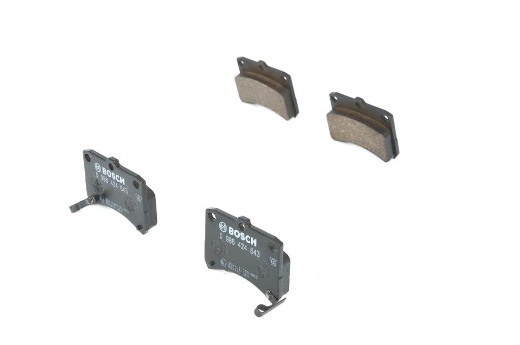 Jeu de 4 plaquettes de frein BOSCH ref. 0 986 424 643
