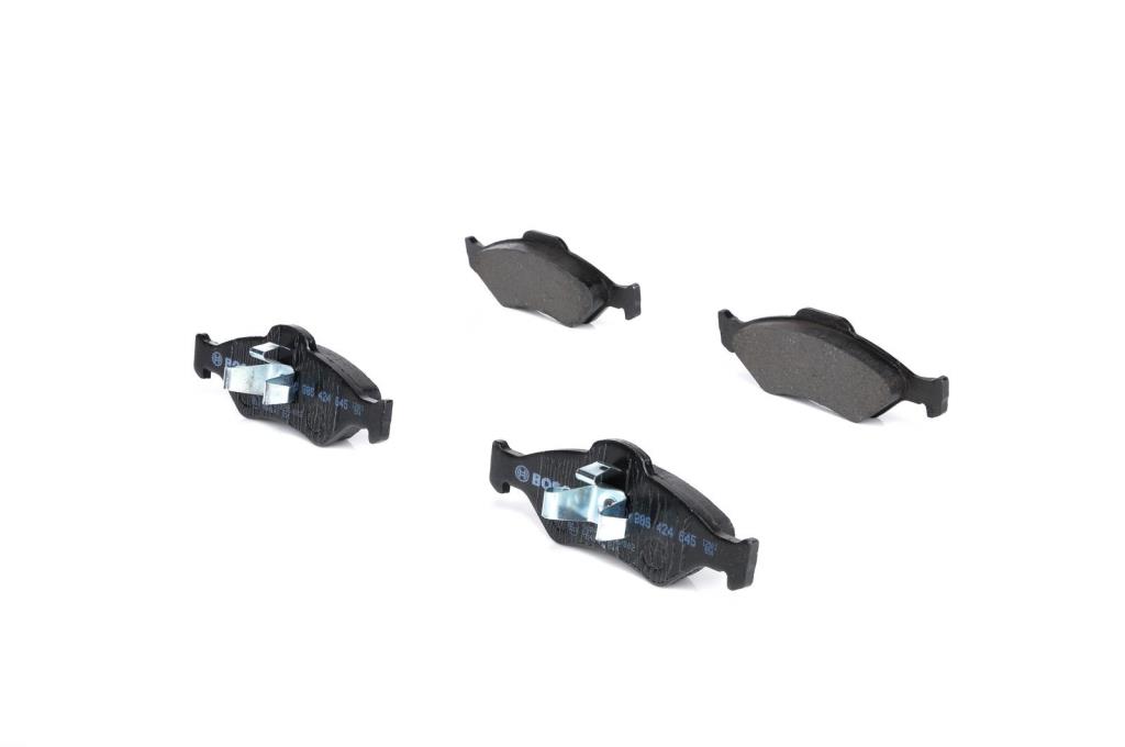 Jeu de 4 plaquettes de frein BOSCH ref. 0 986 424 645