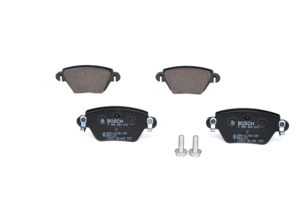 Jeu de 4 plaquettes de frein BOSCH ref. 0 986 424 671